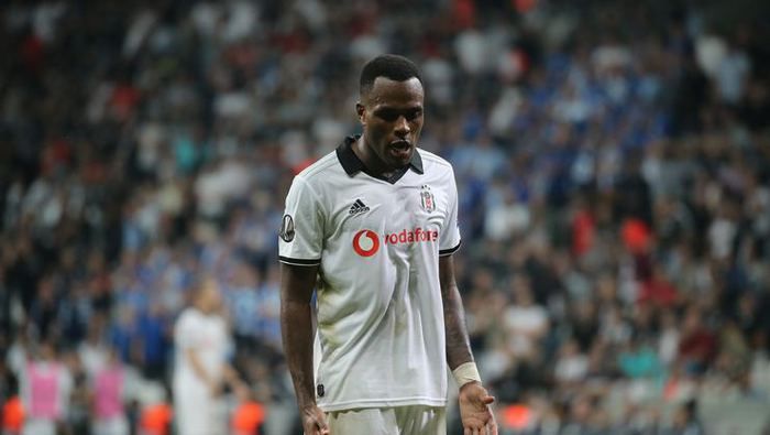 Beşiktaş'ta yaprak dökümü! 11