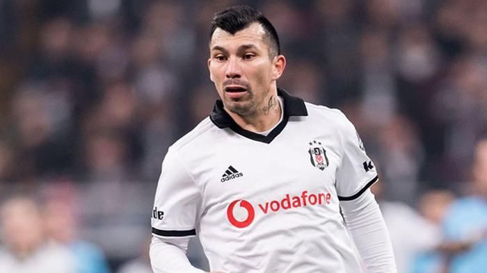 Beşiktaş'ta yaprak dökümü! 12