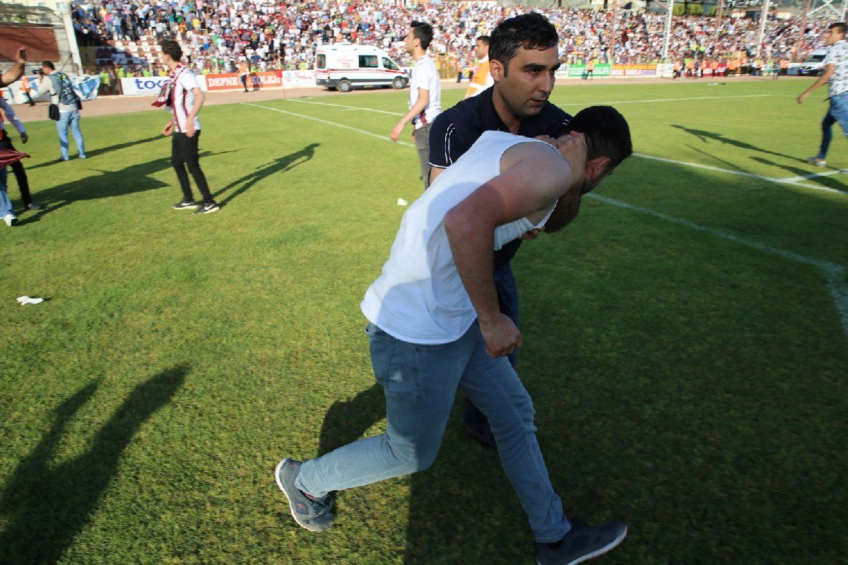 Hatayspor-Adana Demir maçı sonrası ortalık karıştı 24