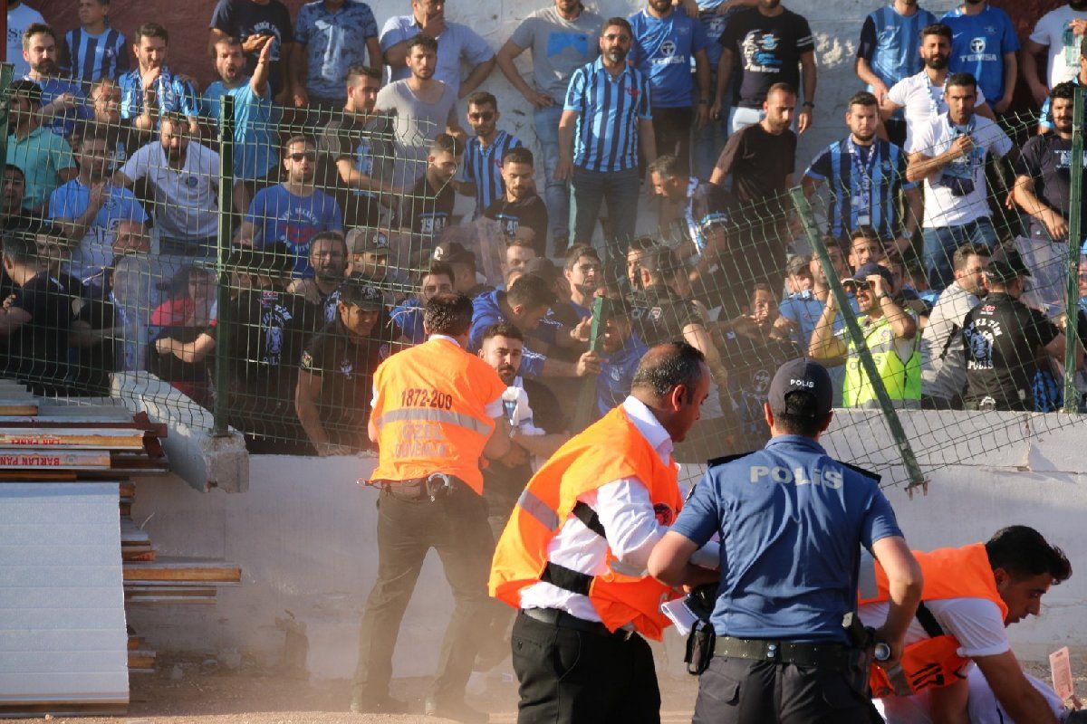 Hatayspor-Adana Demir maçı sonrası ortalık karıştı 1