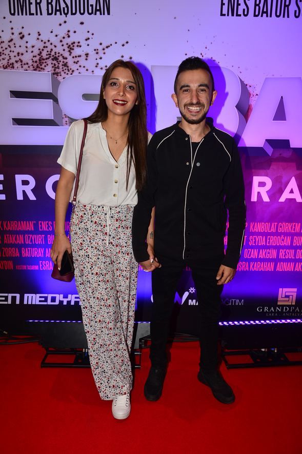 Enes Batur'un yeni filmi vizyona girdi! 5
