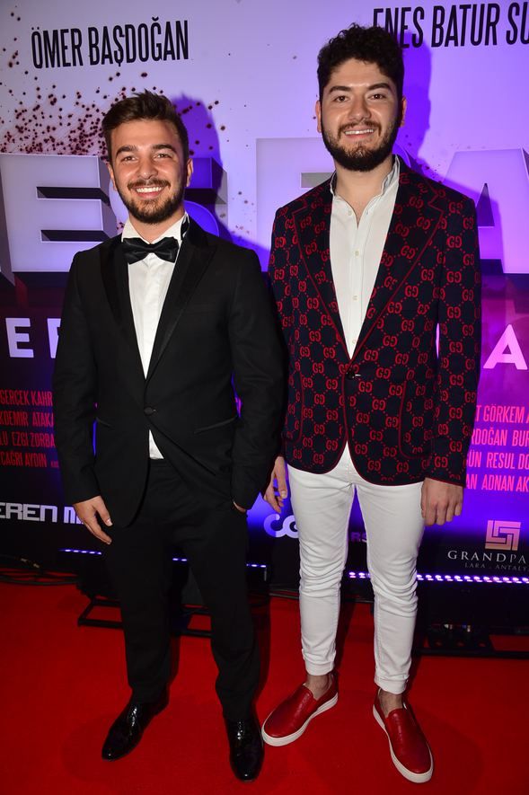 Enes Batur'un yeni filmi vizyona girdi! 6