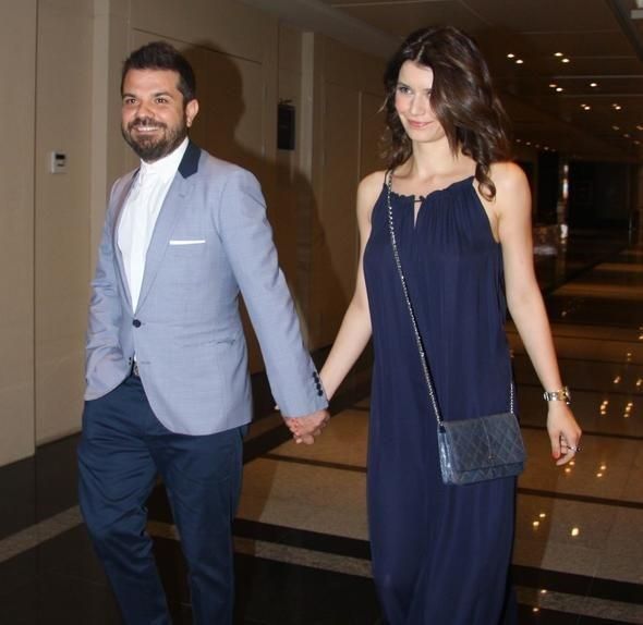 Beren Saat'ten kafa karıştıran doğum günü kutlaması! 6