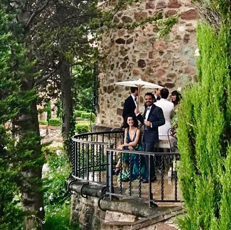 Beren Saat'ten kafa karıştıran doğum günü kutlaması! 4