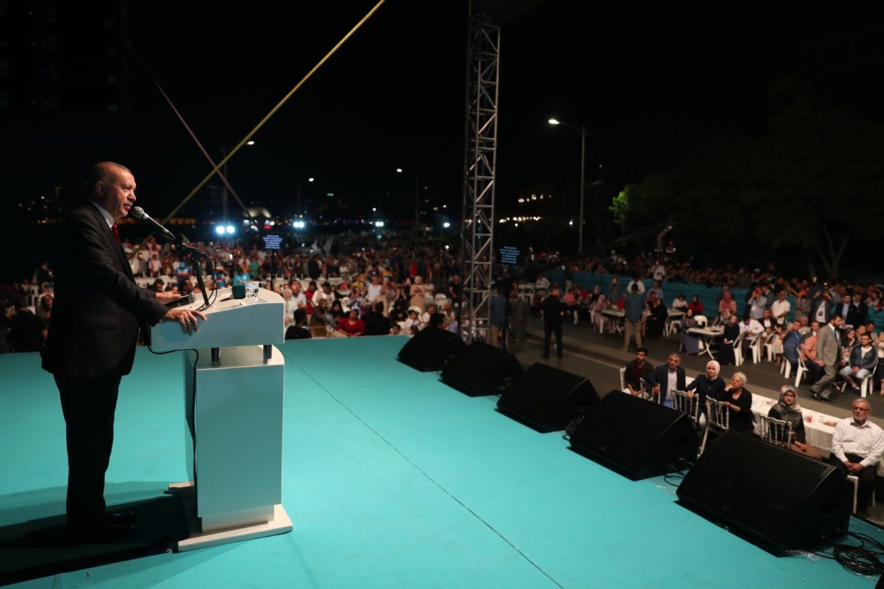 Üsküdar'da 100 bin kişilik iftar... 16