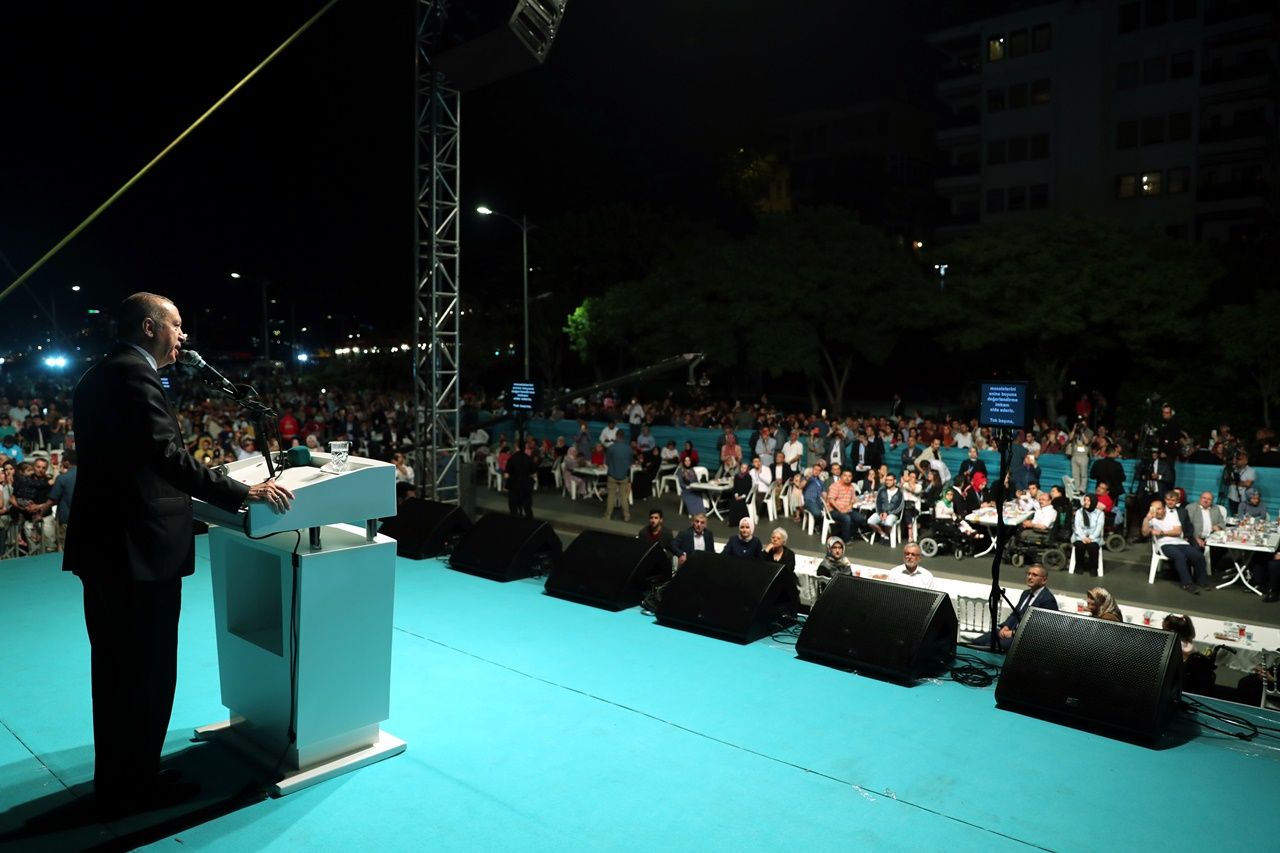 Üsküdar'da 100 bin kişilik iftar... 17