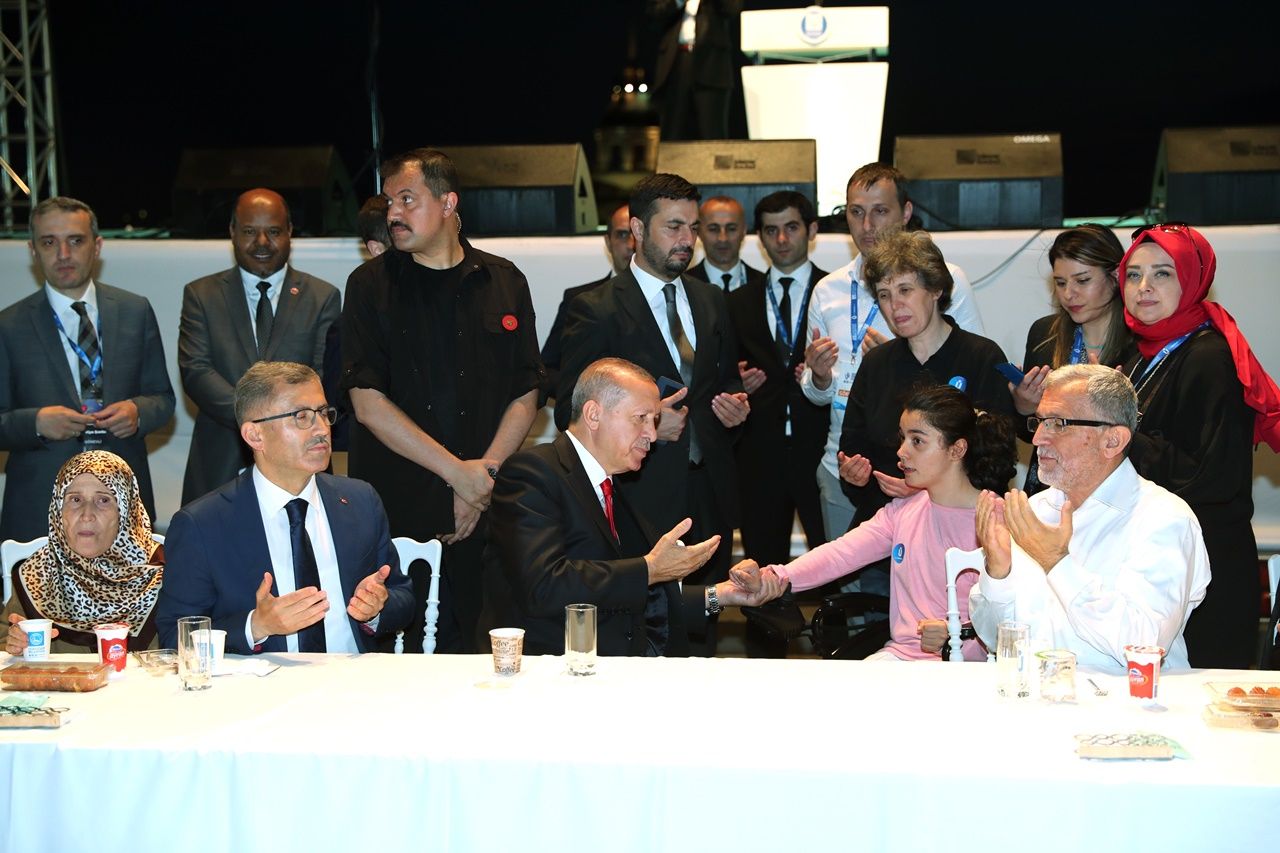Üsküdar'da 100 bin kişilik iftar... 22