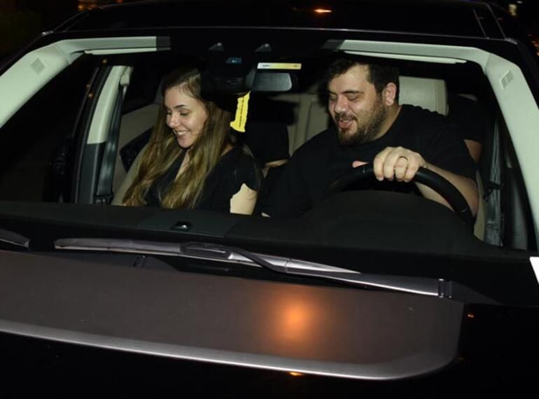 Eser Yenenler'in yeni mesleği münnecimlik! 3