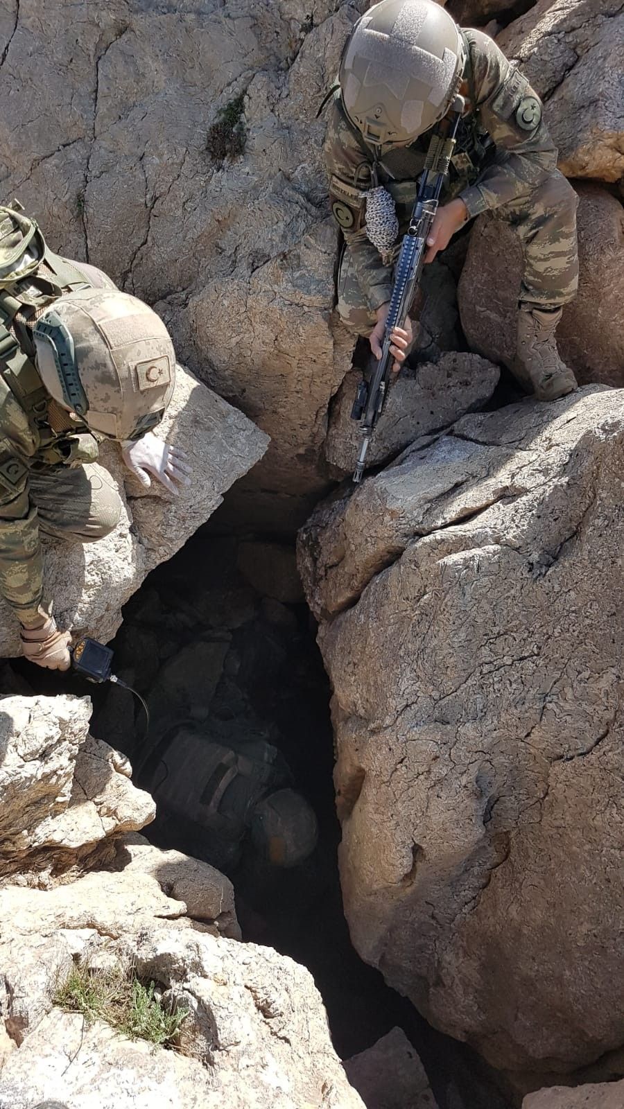 PKK'nın Faraşin kampı ele geçirildi! 3