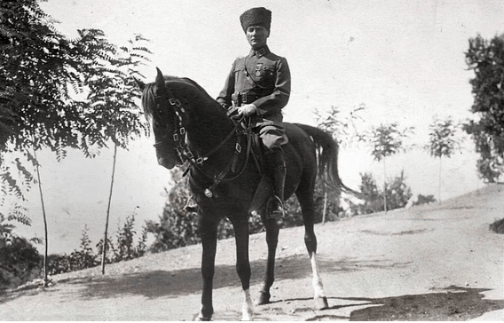 Atatürk'ün karargahını ağıl yaptılar! 4