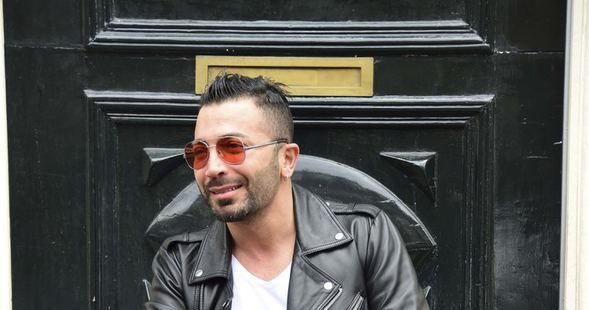 Evrim Akın aşkının ilk karesini paylaştı! 4