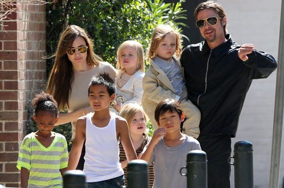 Brad Pitt ve Angelina Jolie'nin boşanma süreci yılan hikayesine döndü! 2