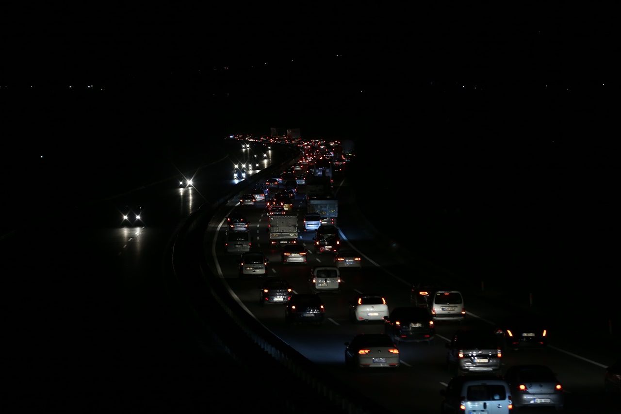 Sakarya'da kilometrelerce kuyruk oluştu... 5