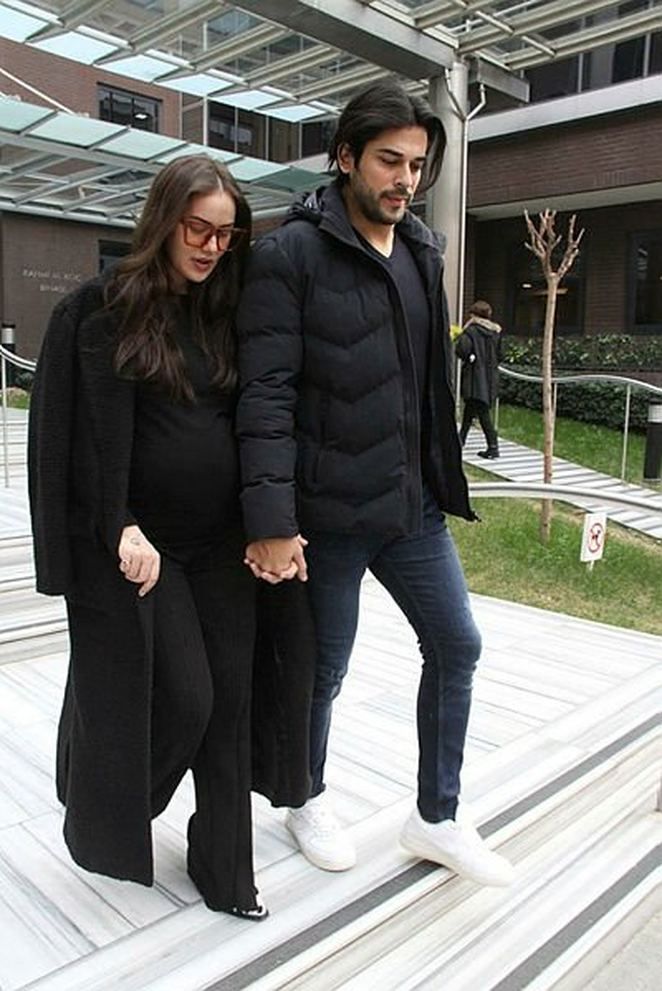Burak Özçivit ve Fahriye Evcen'den 100 bin liralık lüks tatil planı! 6