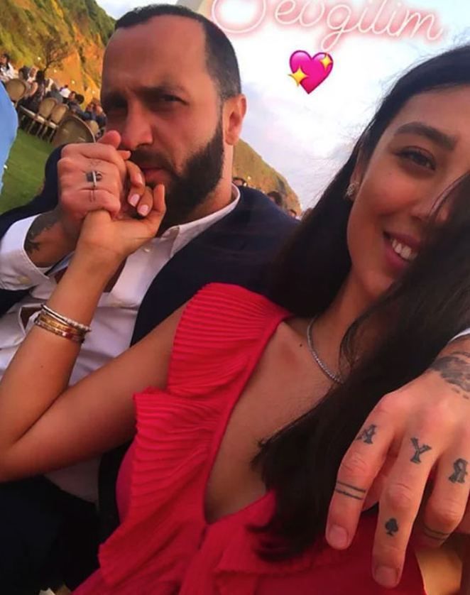 Acun Ilıcalı'dan Berfu Yenenler'e dudak uçuklatan düğün hediyesi! 8