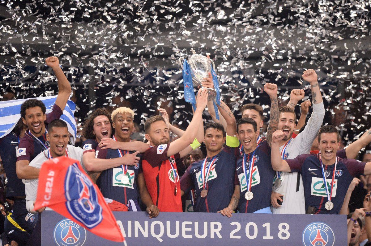 Serbest futbolcu statüsündeki yıldızlar! 3
