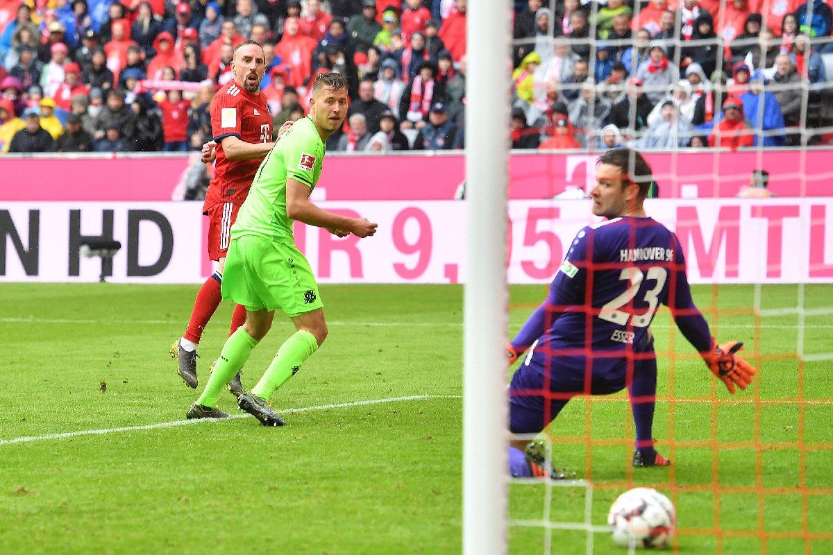Serbest futbolcu statüsündeki yıldızlar! 35
