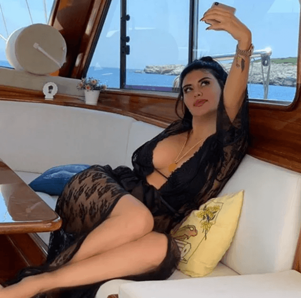 Ebru Polat: Sevgilim ekonomi sınıfından uçak bileti alırsa ondan ayrılırım! 2