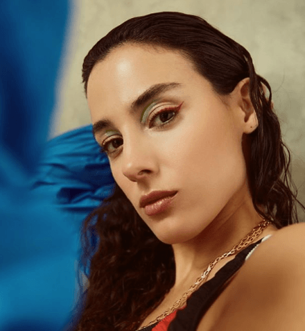 Cansu Tosun cesur pozlarıyla büyük beğeni topladı! 5