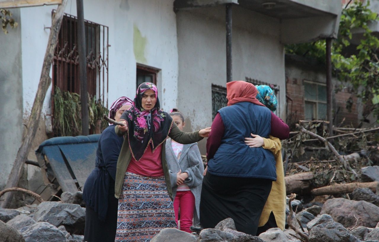 Felaket gün ağarınca ortaya çıktı! 22