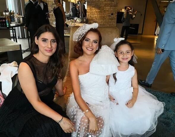 Seda Güven görkemli bir düğünle evlendi! 11