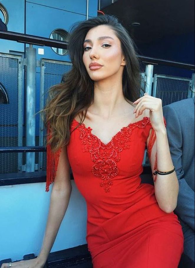 Şevval Şahin'e Arap sevgilisinden lüks hediye! 7
