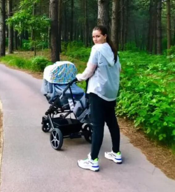 Burak Özçivit ve Fahriye Evcen'in arasına ayrılık girdi! 3