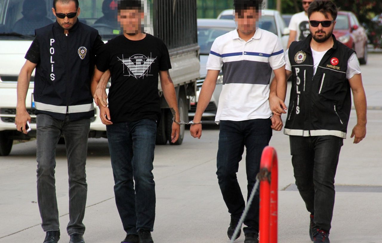 Oyunculara 'uyuşturucu' gözaltısı! 3