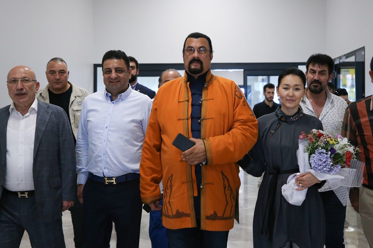 ABD'li aktör Steven Seagal, Türkiye'ye geldi... 6