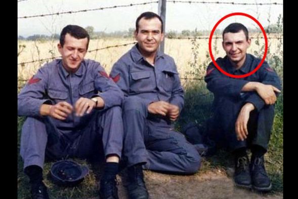 Ünlülerin askerlik fotoğrafları! 18