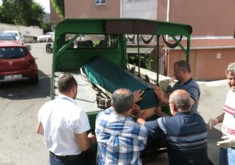 Küçük İskender: Öldüğüm gün böyle bir adam yaşadı diye çok eğlensinler! 5