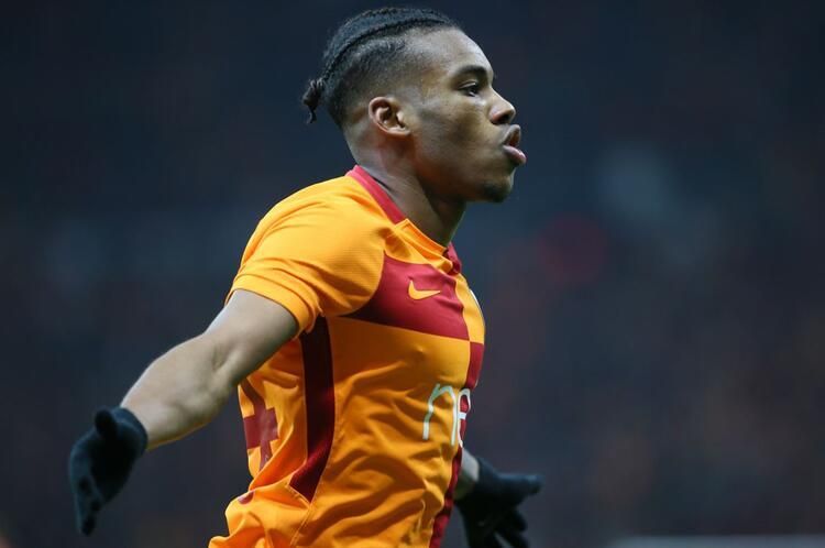 Rodrigues'e Fenerbahçe formasını giydirdiler! 11