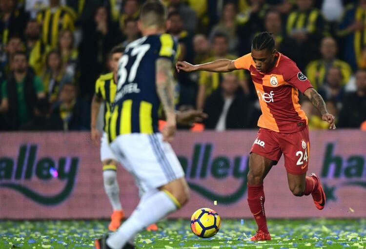 Rodrigues'e Fenerbahçe formasını giydirdiler! 6