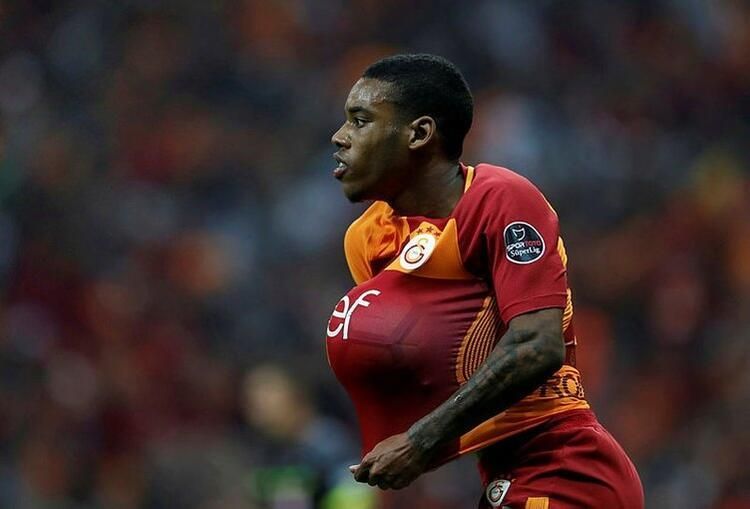 Rodrigues'e Fenerbahçe formasını giydirdiler! 7