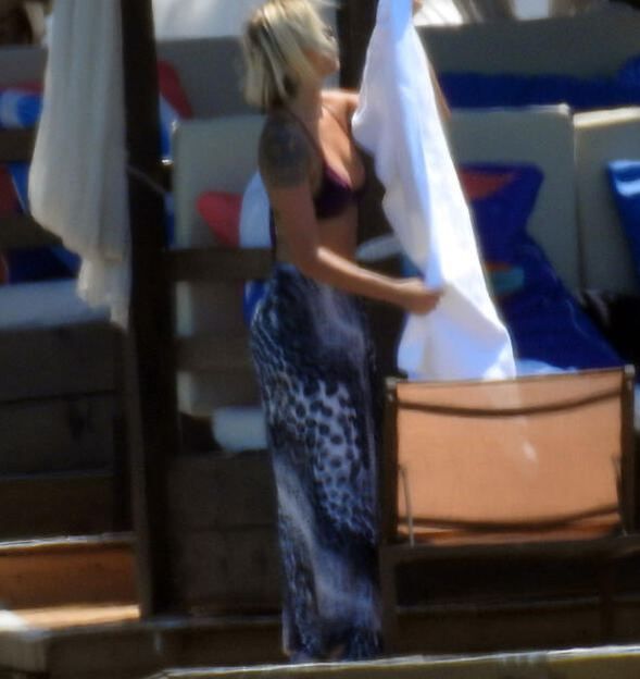 Didem Soydan aileye girdi! 6