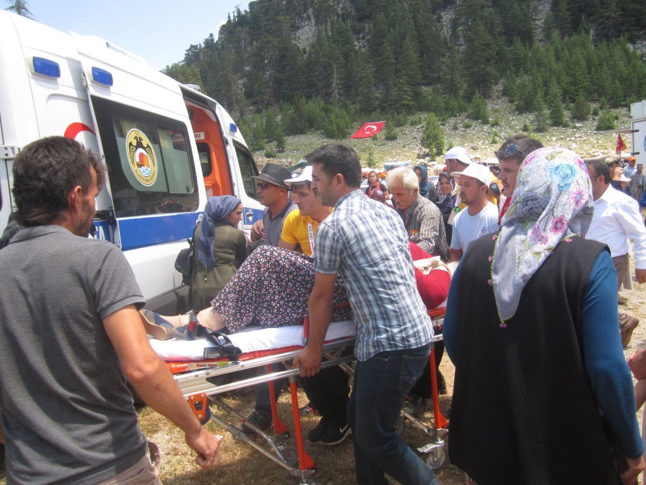 Alanya'da şenlik alanını hortum vurdu! 12