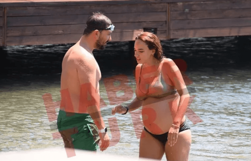 Hamile eşinin üstüne titredi! 1