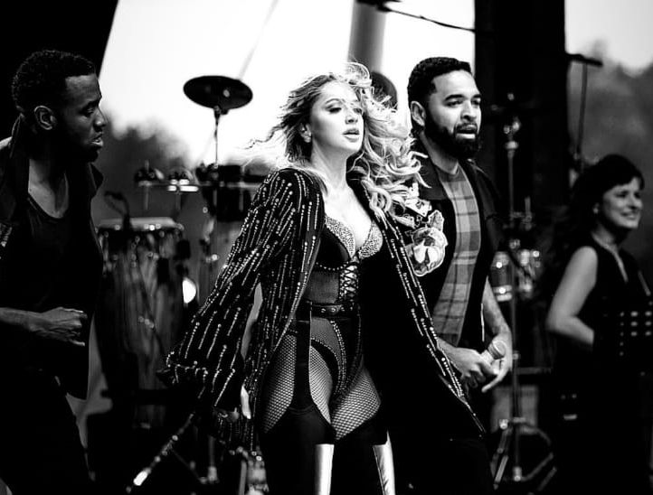Hadise cesur dansıyla sosyal medyayı salladı! 3