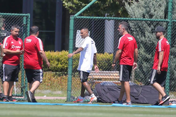 Abdullah Avcı'dan yeni uygulama! 8