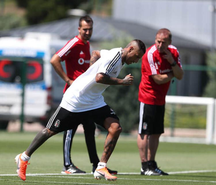 Abdullah Avcı'dan yeni uygulama! 4