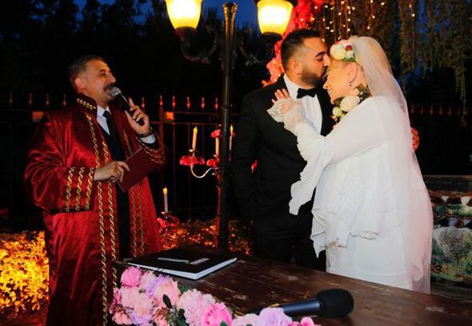 Zerrin Özer boşanma davası açtı! 3