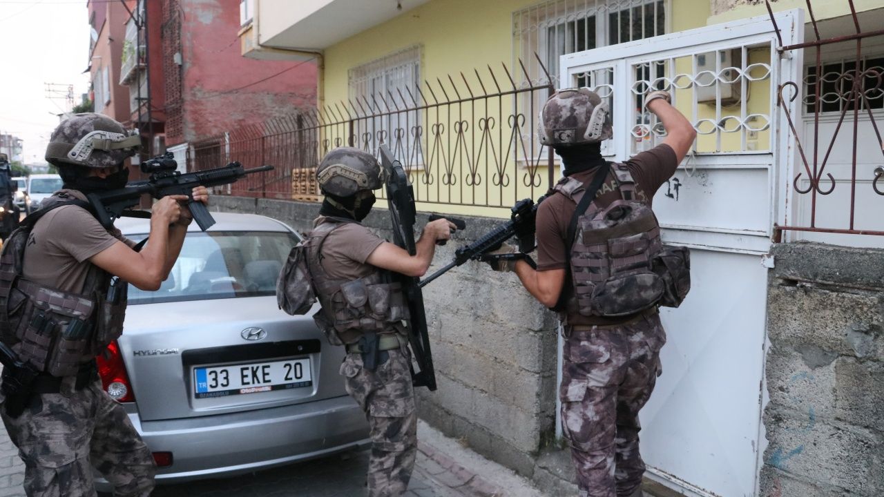 Özel Harekat ekipleri harekete geçti! 1