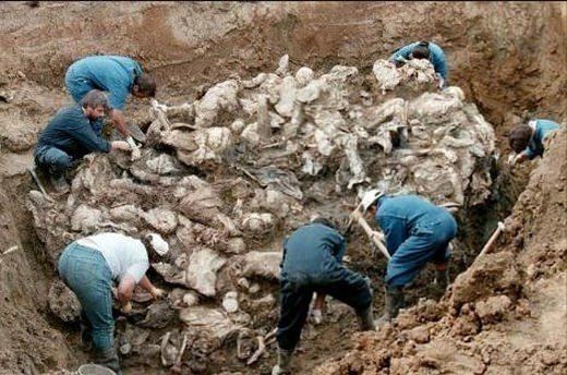Srebrenitsa Katliamı'nın üzerinden tam 24 yıl geçti! 12