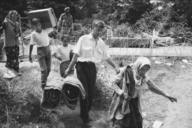 Srebrenitsa Katliamı'nın üzerinden tam 24 yıl geçti! 16