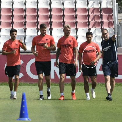 Yıldız golcünün göbeği görenleri şaşırttı! 2