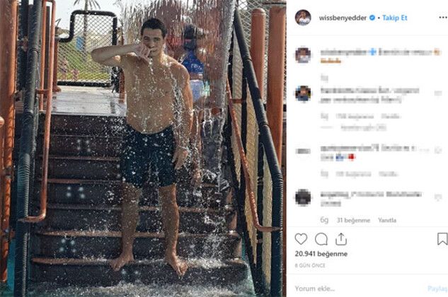 Yıldız golcünün göbeği görenleri şaşırttı! 1