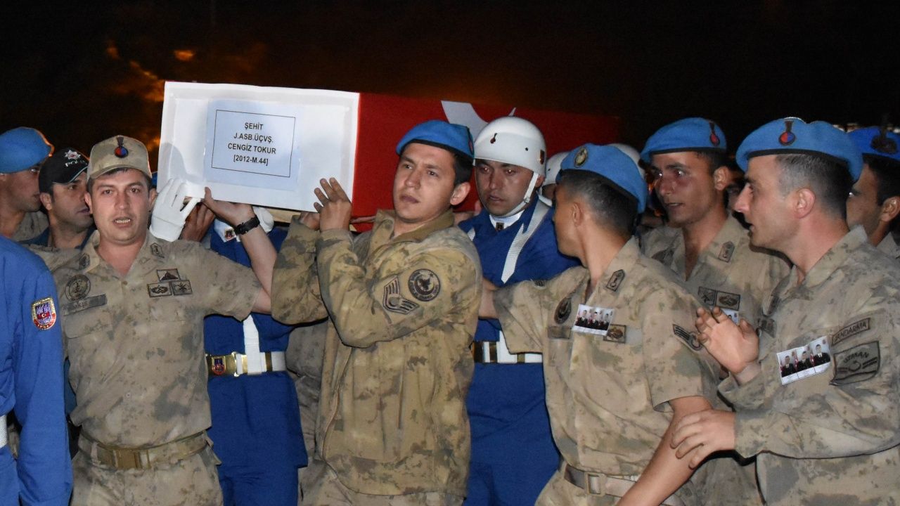 Hakkari şehitleri memleketlerine uğurlandı! 2