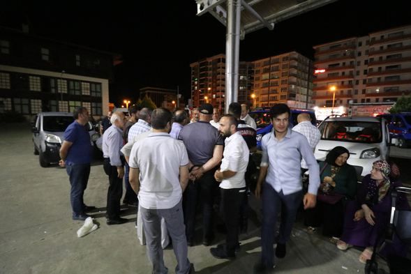 Rize'de nişan yemeği zehir oldu! 1