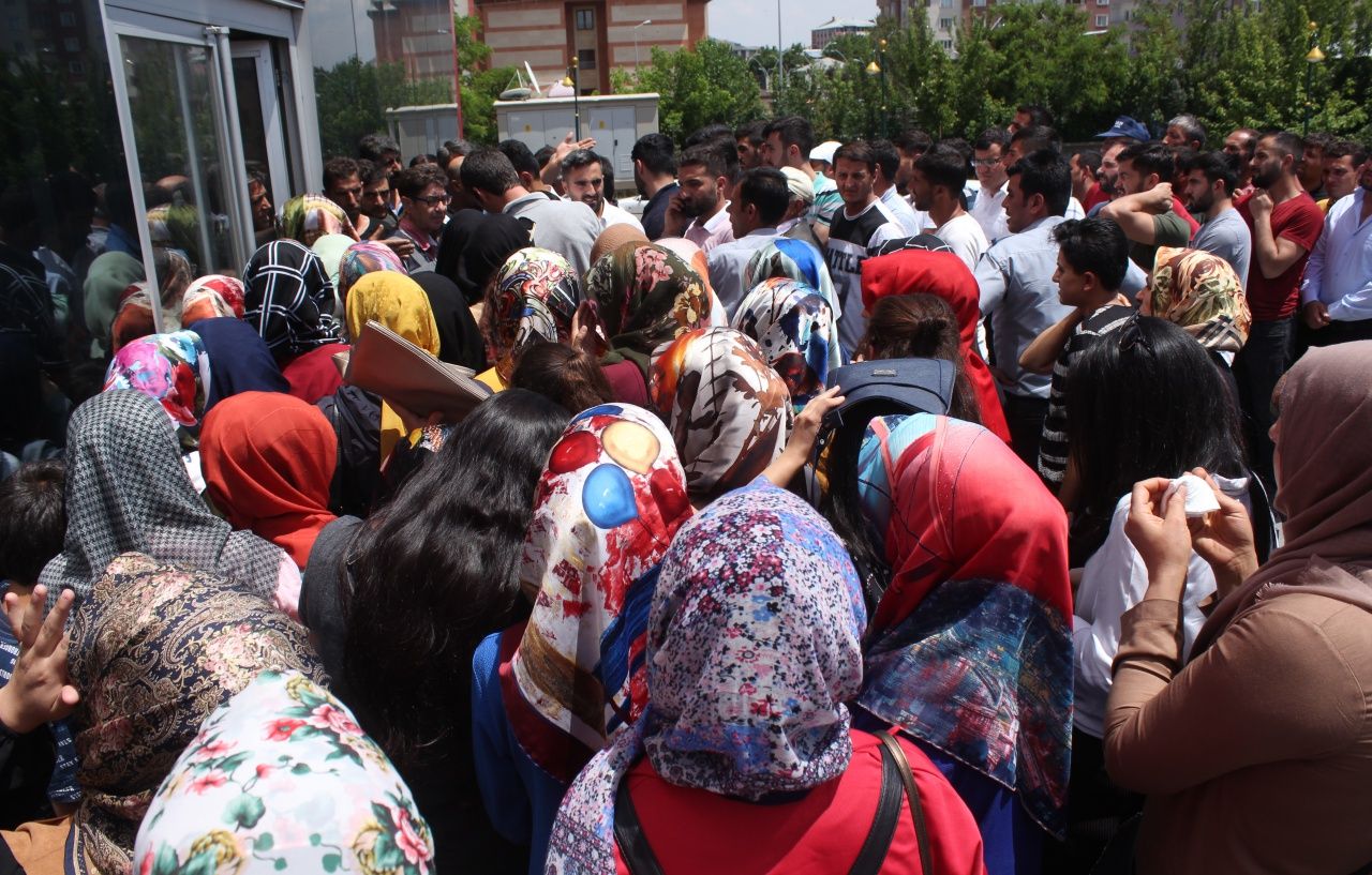 Dünya devine işçi alımları başladı! 4