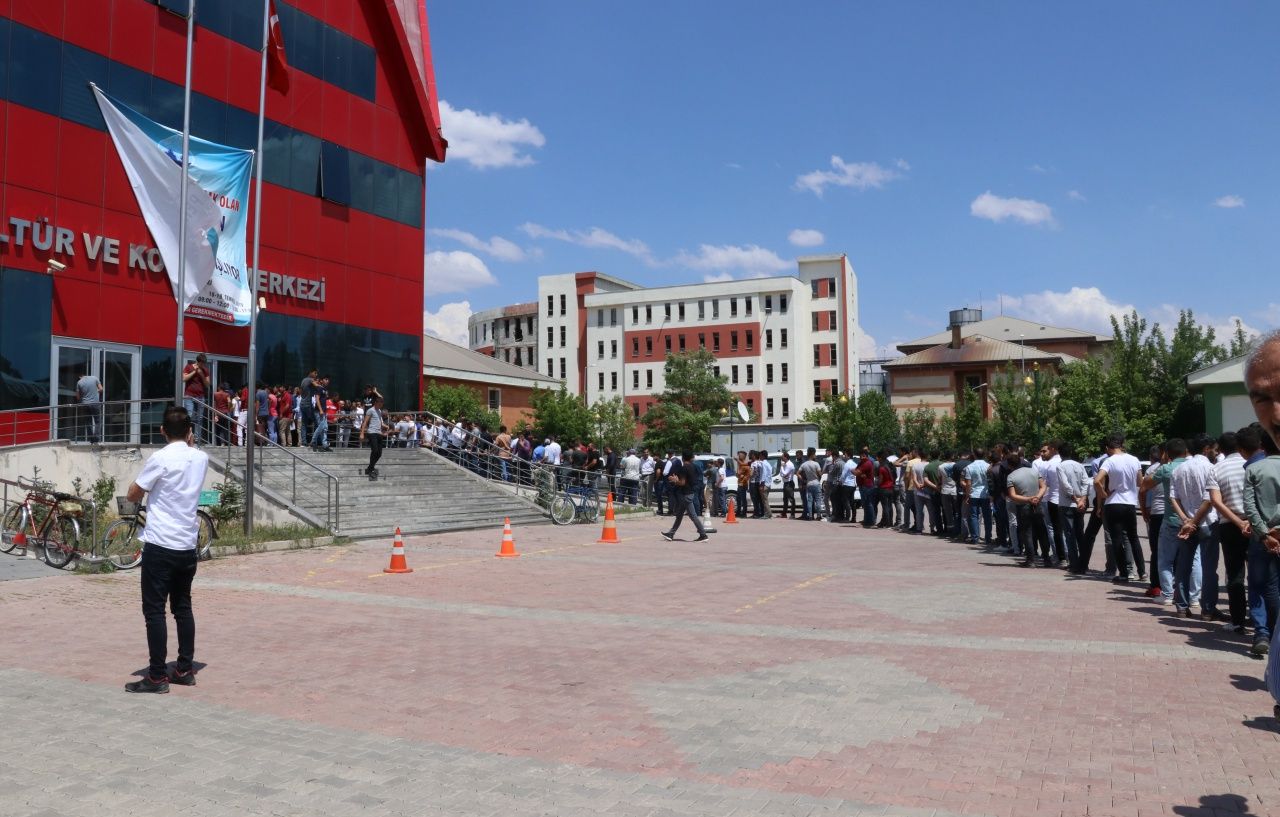 Dünya devine işçi alımları başladı! 3